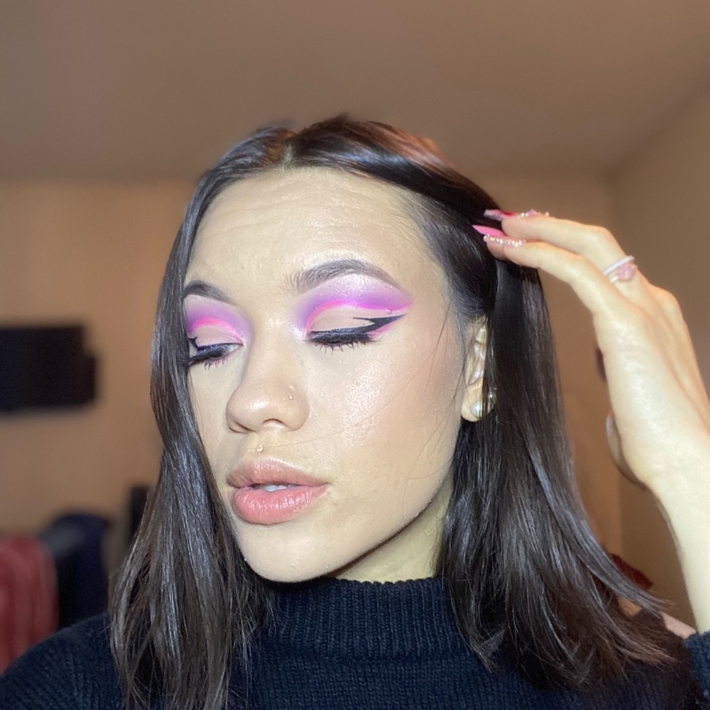 Meet your Posher, Mikele